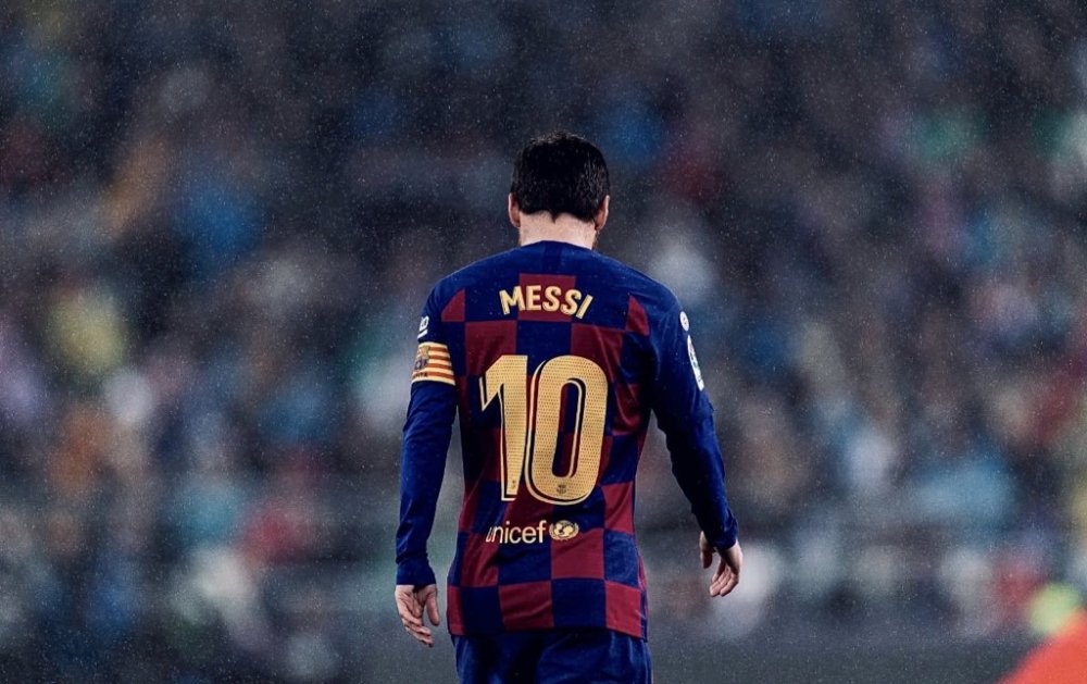 开云体育下载-科维托娃在拜仁比赛中刷新纪录，战术调整引发热议！(2025年乒乓球赛程表完整版)