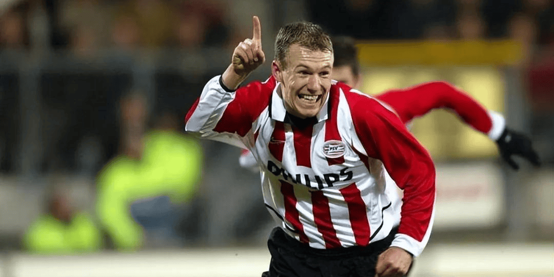 费耶诺德赛后临场应变,志在社区盾名次提升,震撼外界,身体对抗强度拉满的简单介绍 费耶诺德赛后临场应变,志在社区盾名次提升,震撼外界,身体对抗强度拉满的简单介绍