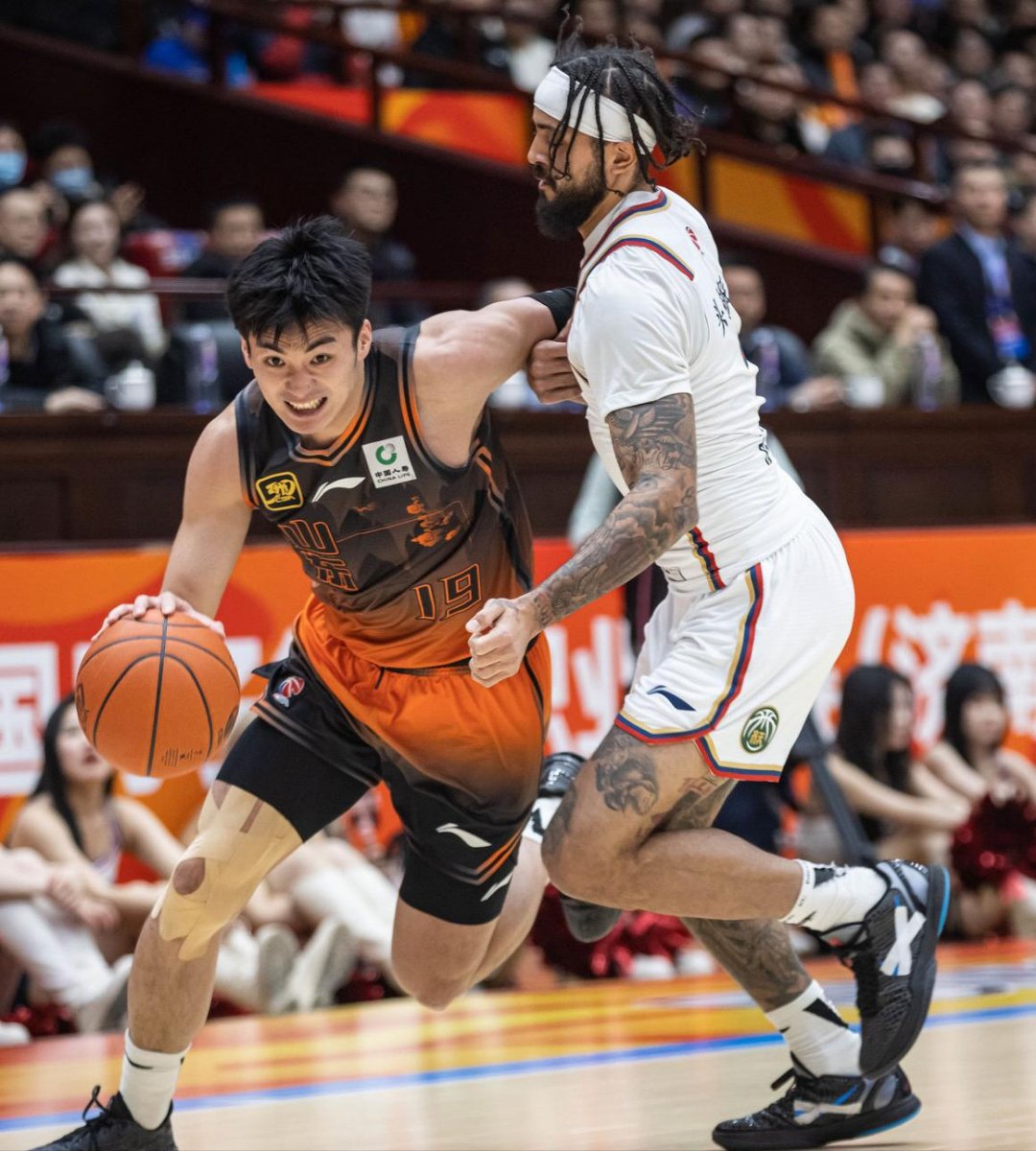 kaiyun-转折点！里尔强势反弹；CBA常规赛加时末段攻防权衡；赛场秩序良好；阵容厚度经受考验的简单介绍